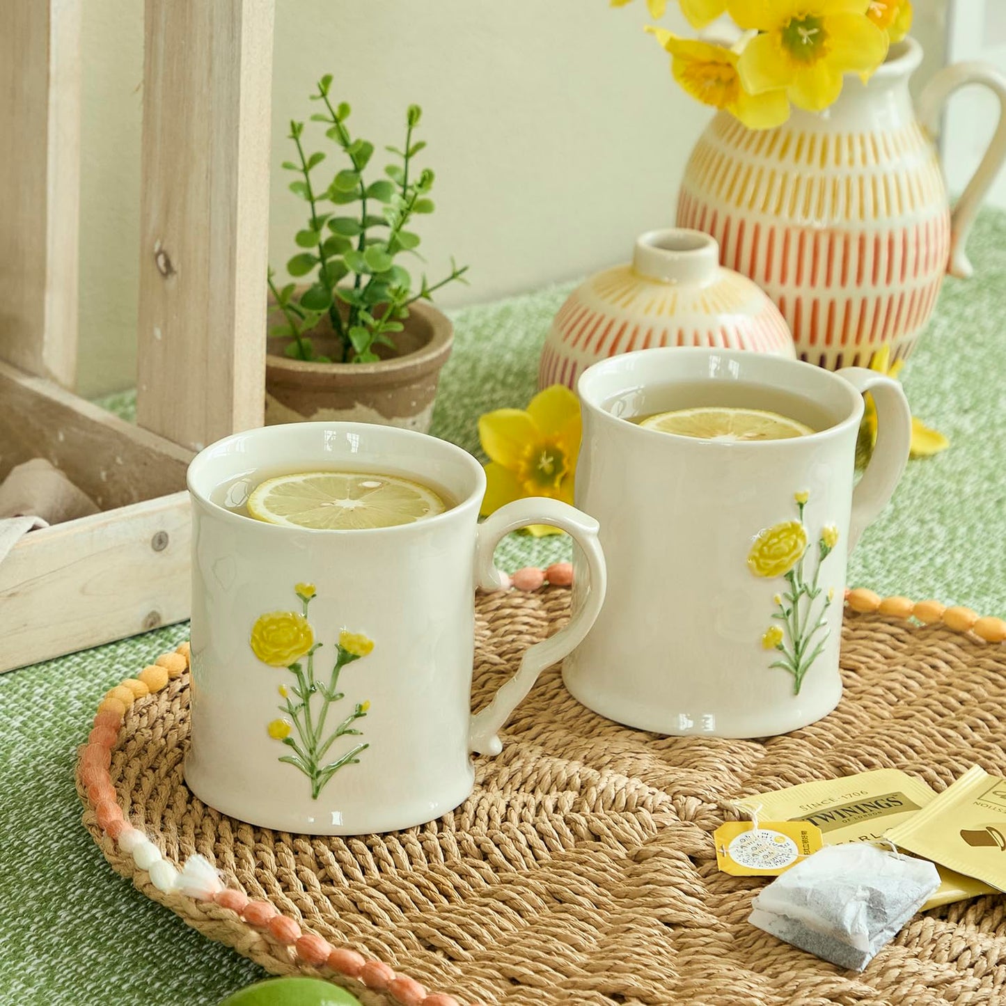 DELIGHTS GALORE Ceramic coffee Mugs, Set of 1 Yellow Flower - 16oz, Hand-Painted, Microwave heating and dishwasher cleaning available, Ideal for Daily Brews