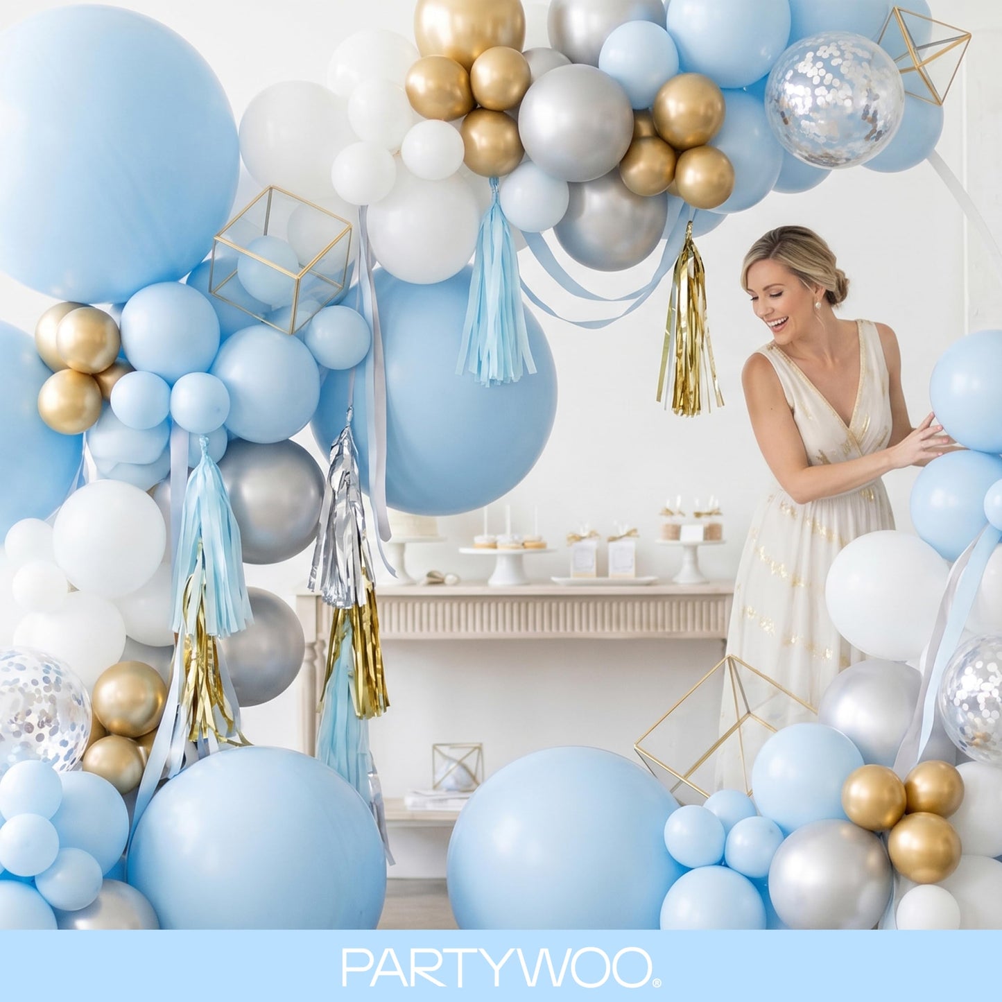 PartyWoo Baby Blue Balloons 140pcs Different Sizes of 18 12 10 5 Inch Light Pastel Sky Aqua Blue Balloon Arch Kit Garland for Graduation Baby Shower Gender Reveal Easter Party Decorations Blue-Q13