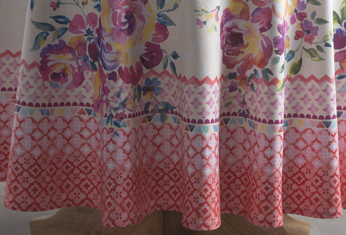 Maison d' Hermine Table Cloth Round Table 100% Cotton 63 Round Inches Tablecloth Reusable Decorative for Dining Kitchen Room Farmhouse Home Gifts for Mothers Day Spring Summer - Rose Garden