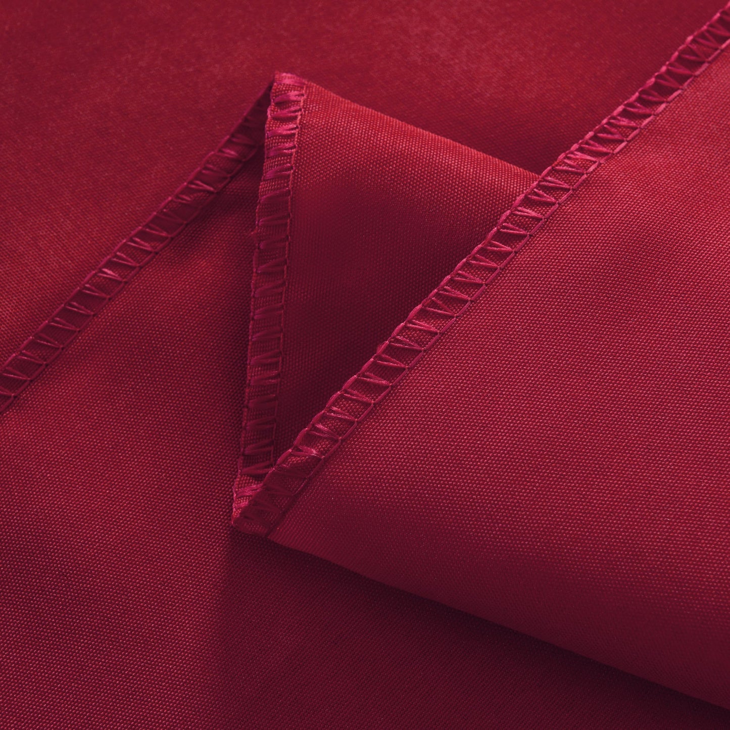 ZarzaaSik 10-Pack Round 108-inch Burgundy Table Cloths, Solid Stain and Wrinkle Resistant Circular Tablecloth, Premium Plain Weave Polyester Fabric Table Linen Covers for Hotel, Banquet