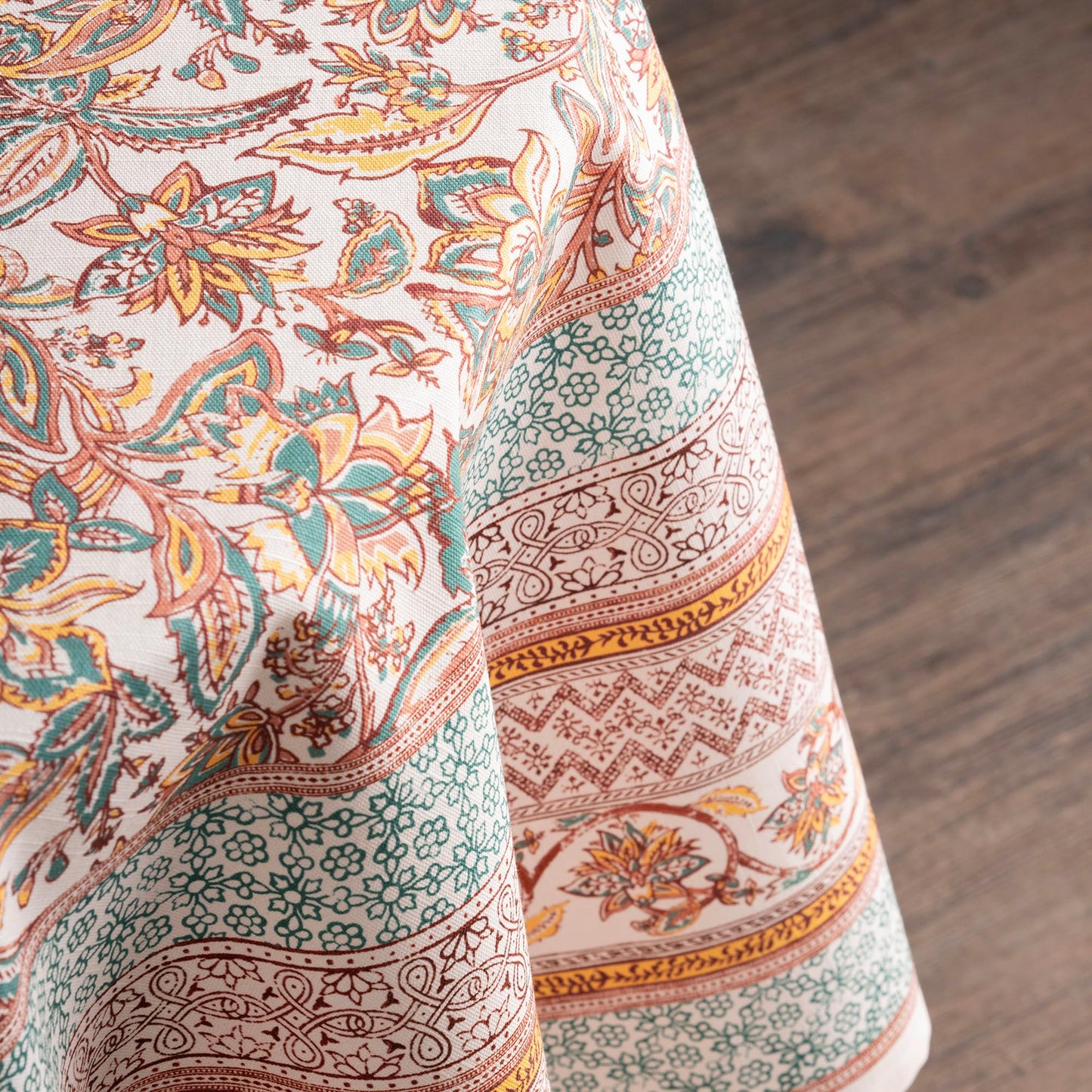 Maison d' Hermine Table Cloth Round Table 100% Cotton 63 Inches Fall Tablecloth Reusable Everyday Use for Thanksgiving Christmas Decorations Dining Farmhouse Party (Nila)