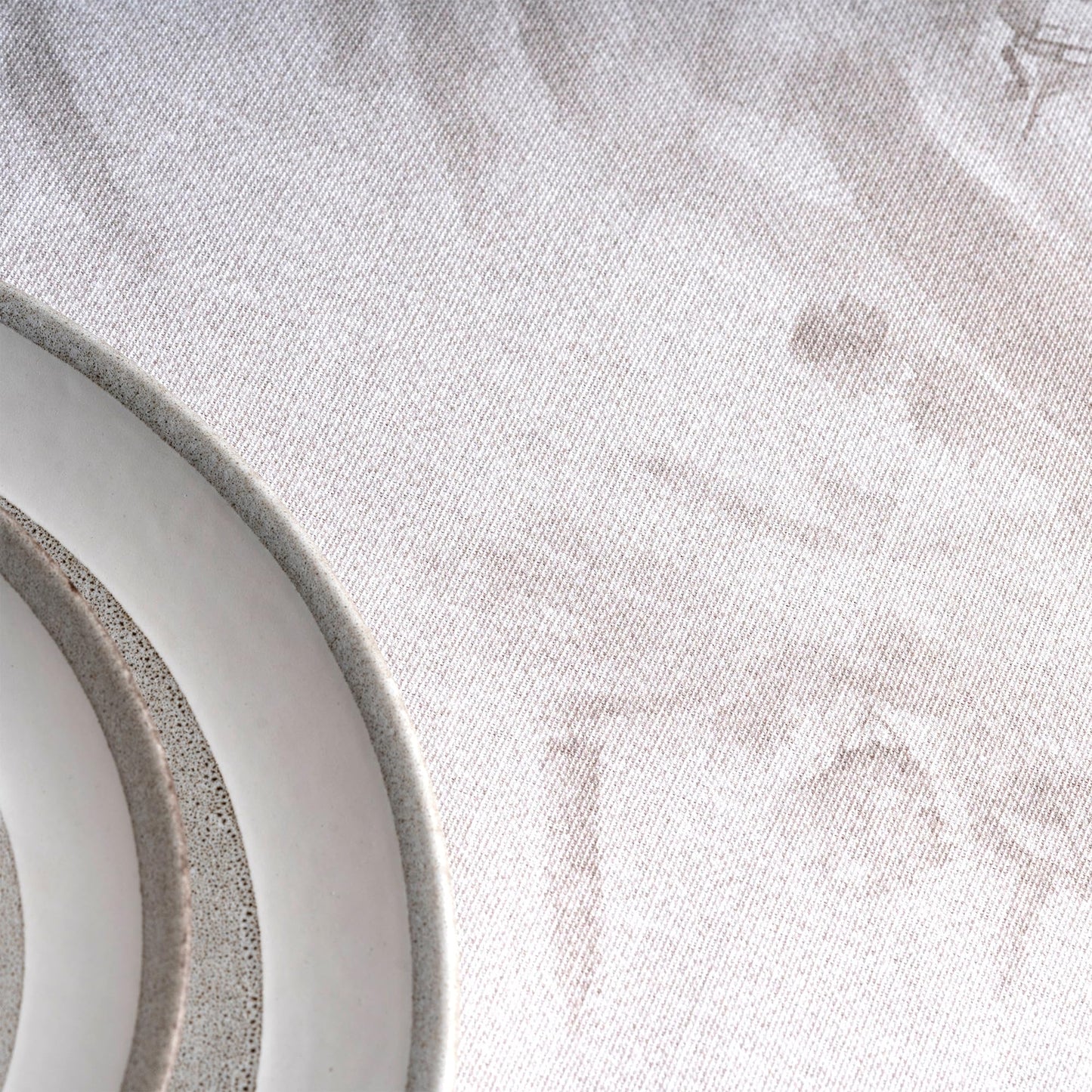 Maison d' Hermine Table Cloth Round Table 100% Cotton 69 Round Inches Tablecloth Reusable Decorative for Dining Kitchen Room Farmhouse Home Gifts for Mothers Day Spring Summer - Basse Cour
