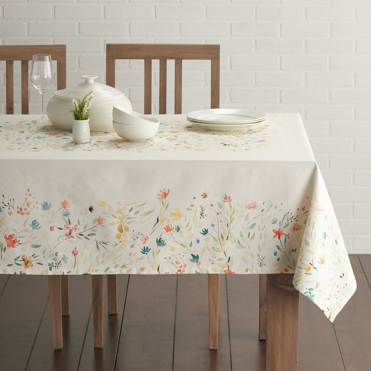 Maison d' Hermine Colmar 100% Cotton Tablecloth 54 - inch by 72 - inch.