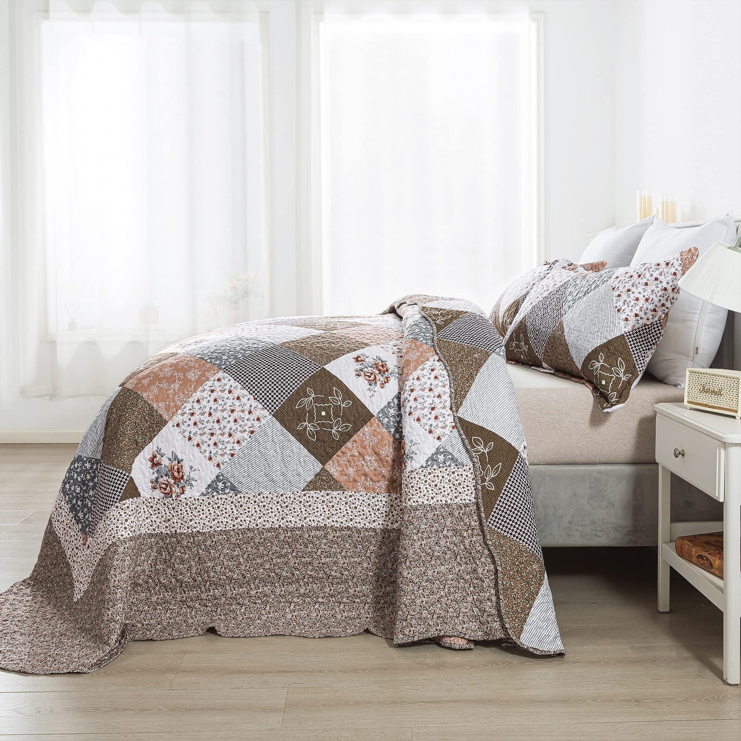 HoneiLife Oversized King Bedspreads 120x120-3 Pcs California King Quilt, Extra Large Quilt Sets All Season Use,Rustic Bedding Sets King Size,Reversible Coverlet Lightweight Microfiber Bed Quilts
