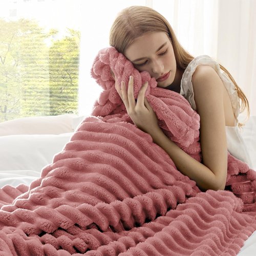 Bedsure GentleSoft Fleece Blanket - Cozy Dusty Pink Throw for Couch, Perfect Size 50x70 Inches