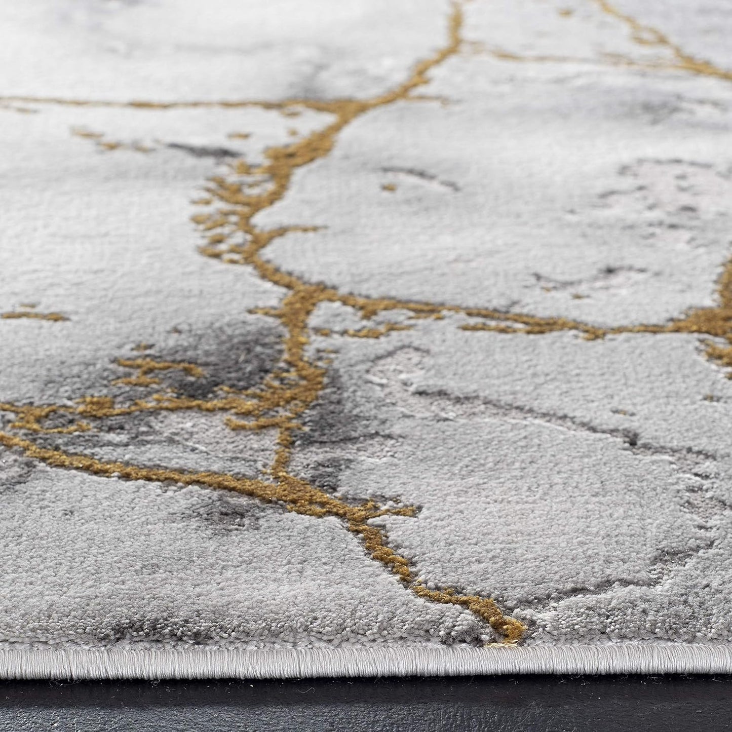SAFAVIEH Craft Collection Accent Rug - 4' x 6', Grey & Gold, Modern Abstract Design, Non-Shedding & Easy Care, Ideal for High Traffic Areas in Entryway, Living Room, Bedroom (CFT877F)