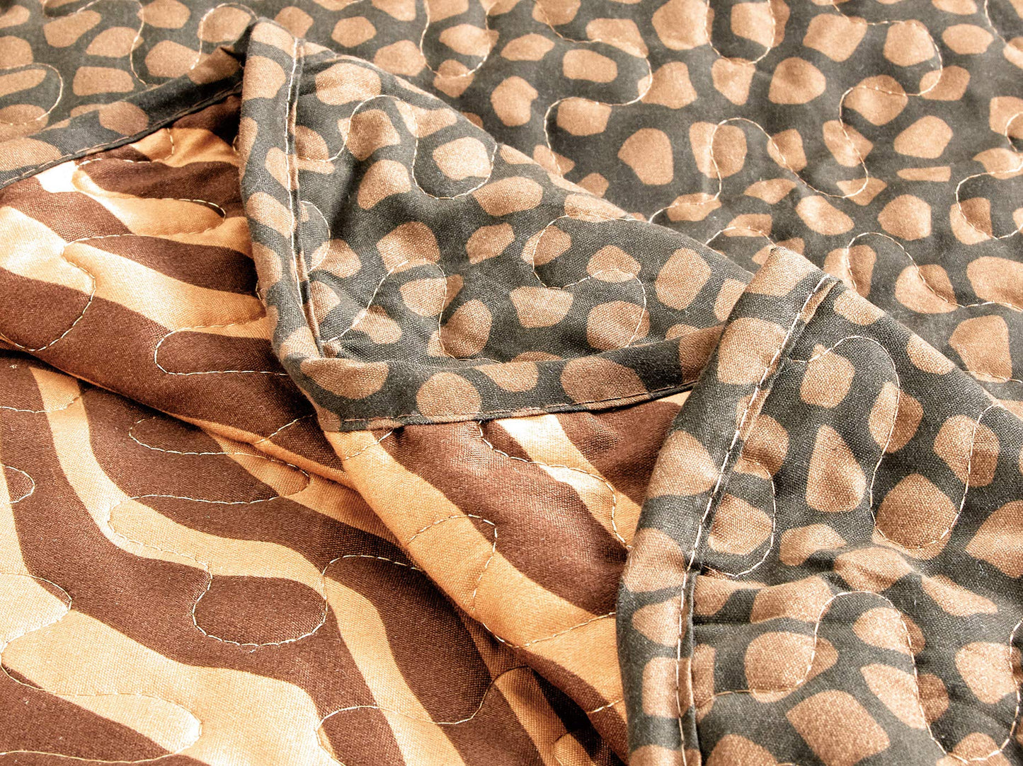 Masterplay 3-Piece Fine Animal Print Oversize (118" X 95") Quilt Set, Bedspread Coverlet (Caifornia) Cal King Size Bed Cover (Leopard Tiger Brown Black Stripe)