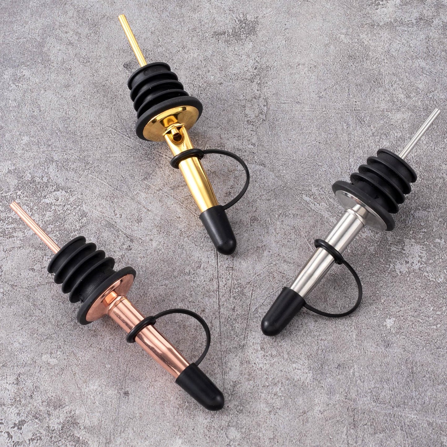 OIIKI Rubber Liquor Pour Caps, 30 Pieces Spout Pourers Covers with Loop, Black Dustproof Liquor Bottles Spouts Caps