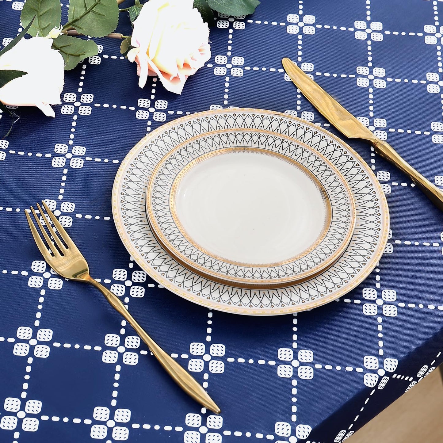 misaya Rectangle Vinyl Table Cloth, Elastic Fitted Tablecloth with Flannel Backing, Waterproof Plastic Table Cover Fits Folding Tables for Picnic, Camping, Indoor and Outdoor (Navy, 36" x 60")