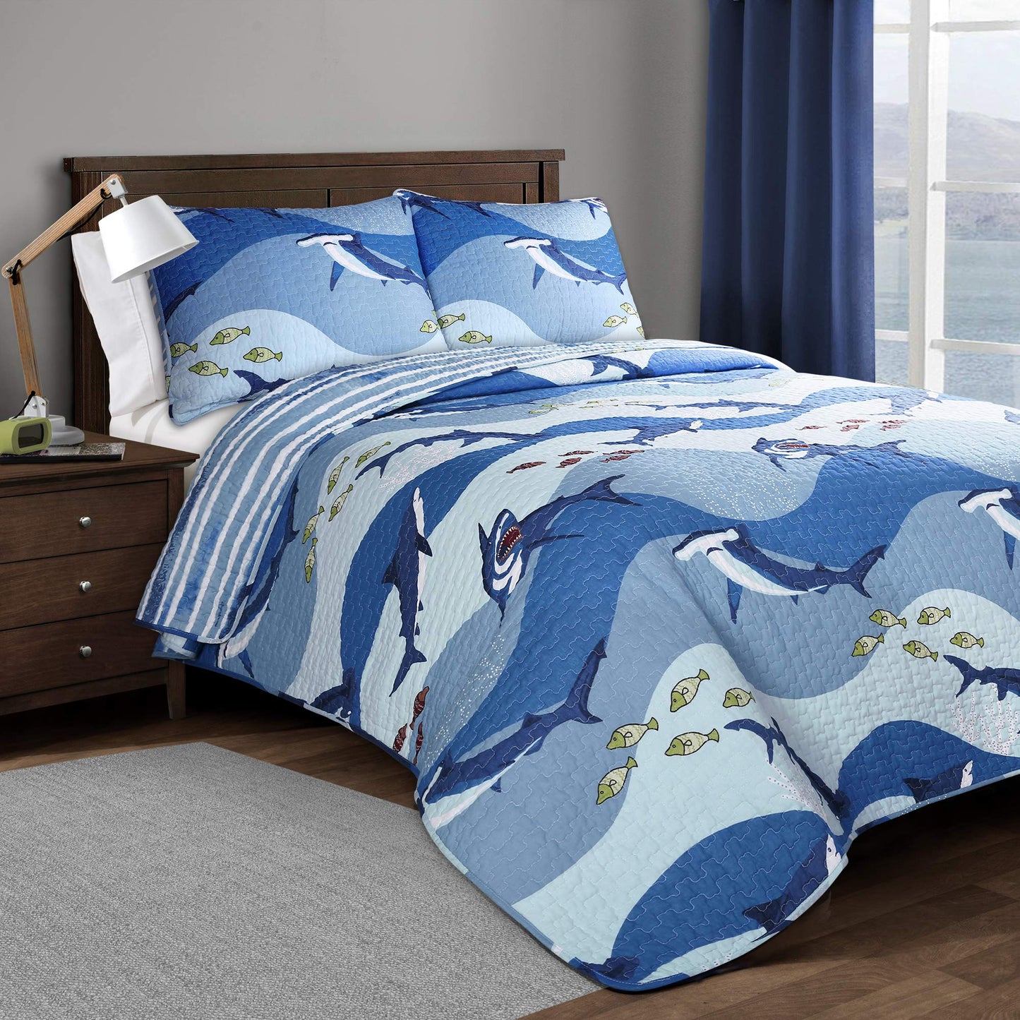 Lush Decor 16T003162 Blue Shark Allover Quilt | Fish Ocean Wave Reversible 3 Piece Bedding Set-Full Queen