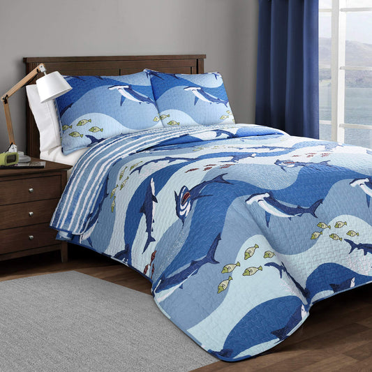 Lush Decor 16T003162 Blue Shark Allover Quilt | Fish Ocean Wave Reversible 3 Piece Bedding Set-Full Queen