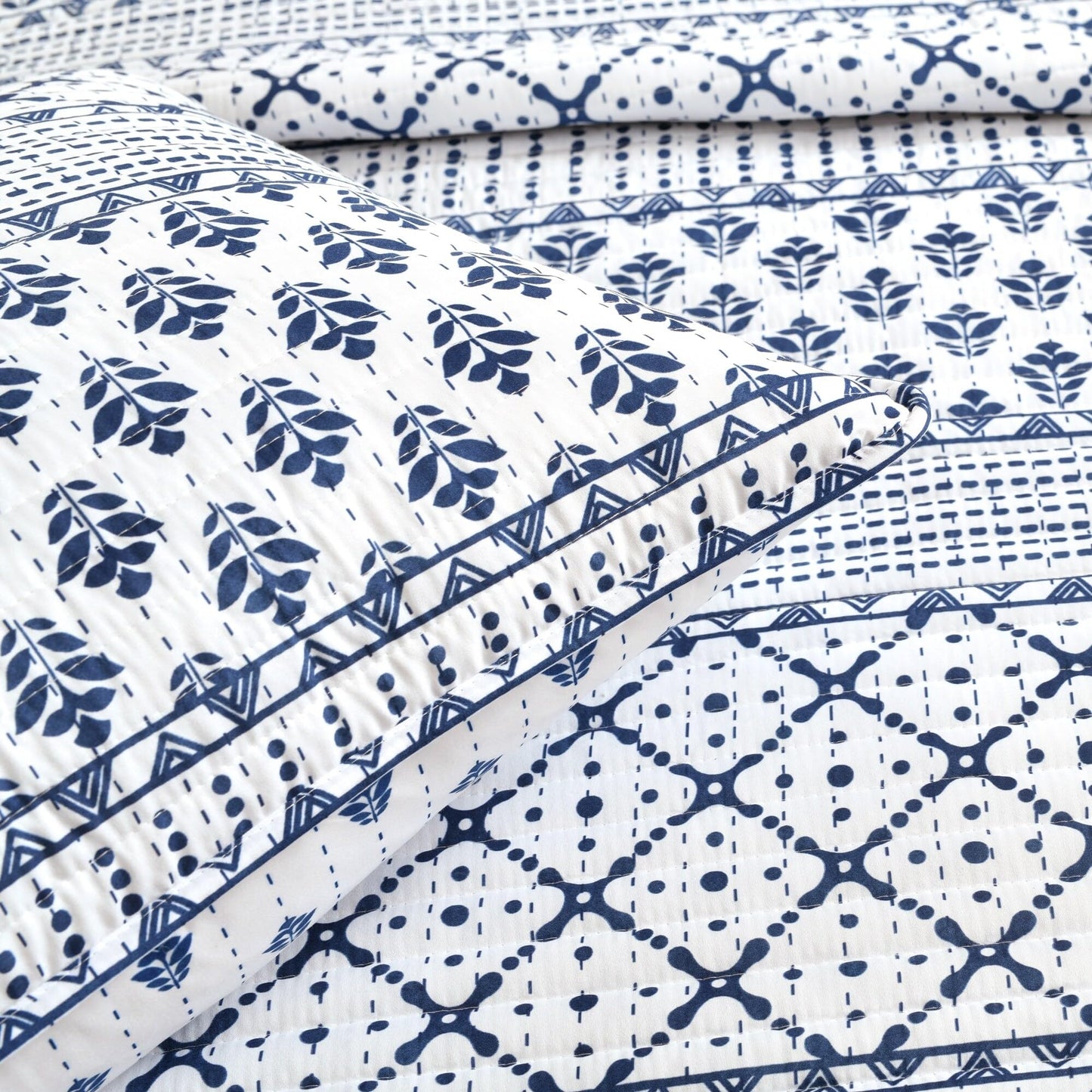Lush Decor Monique Stripe Reversible Quilt Queen Size 3 Piece Set Full/Queen Navy & White - Striped Bedding Set Queen Quilt - Blue Quilts - Coastal Decor