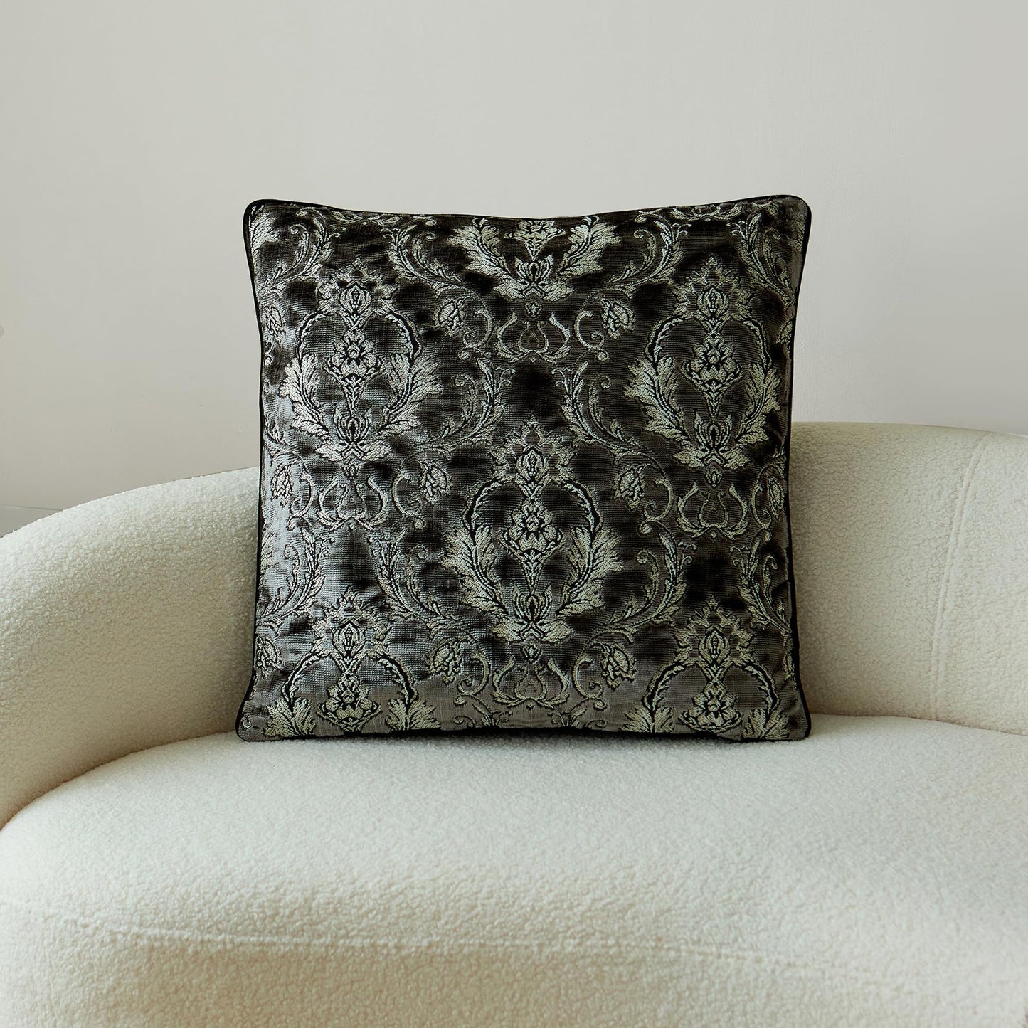 Damask Throw Pillow Covers Cases Soft Cut Velvet Design Pillow Cover Elegant Luxurious Gray Decorative Cushion Covers for Living Room Couch Bed Sofa Chair Home Decor Decorations 24x24inch 1piece