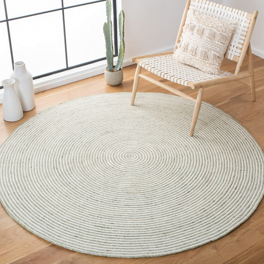 SAFAVIEH Braided Collection 4' Round Green/Ivory BRD905Y Handmade Country Cottage Reversible Wool Entryway Foyer Living Room Bedroom Kitchen Area Rug