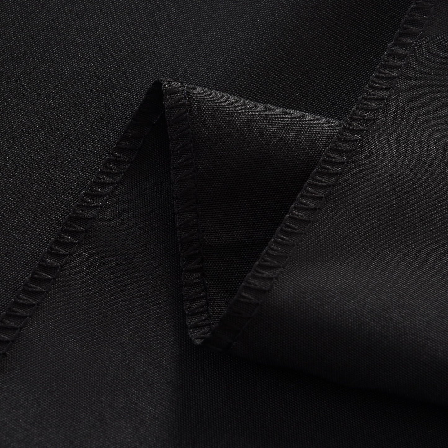 ZarzaaSik 2-Pack 90x132 inch Black Table Cloths, Solid Stain and Wrinkle Resistant Oblong Tablecloth, Premium Plain Weave Polyester Fabric Rectangle Table Linen Covers for Hotel, Wedding