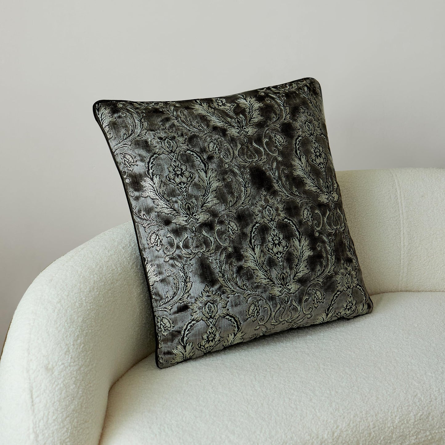 Damask Throw Pillow Covers Cases Soft Cut Velvet Design Pillow Cover Elegant Luxurious Gray Decorative Cushion Covers for Living Room Couch Bed Sofa Chair Home Decor Decorations 24x24inch 1piece