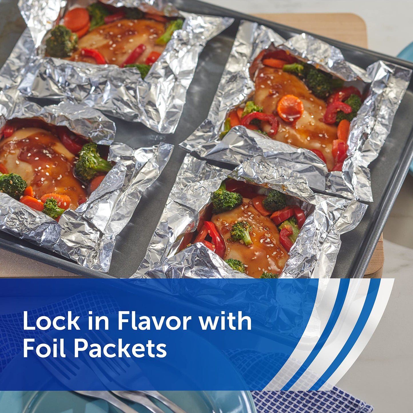 Reynolds Wrap Everyday Strength Aluminum Foil Roll, Freezer Safe and Grill Safe, Great for Foil Packets and Home Cooking, 12 Inches Wide, 30 Total Sq. Ft.