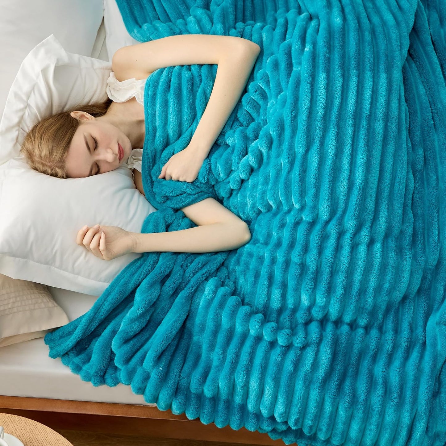 Bedsure GentleSoft Fleece Blanket - Cozy Teal Throw for Couch, Perfect for Women & Girls, 108x90 Inches