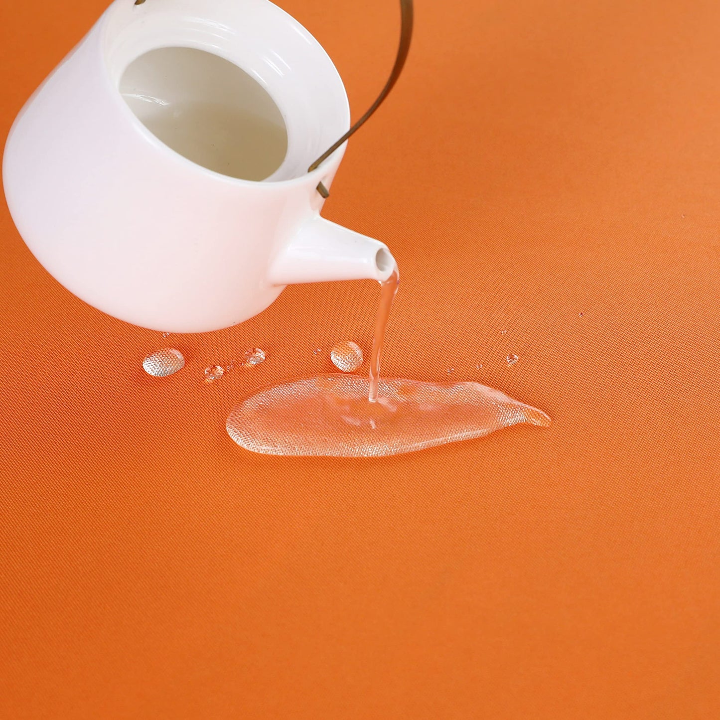 FOLINS&HOME Orange Round Tablecloth 90 Inch Waterproof Heavy Duty Wrinkle Free Polyester Fabric Table Cloth, Spillproof Washable Table Cover for Parties, Camping, Picnic, Banquet, Indoor and Outdoor
