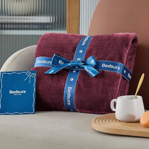 Bedsure GentleSoft Fleece Throw Blanket - Cozy Burgundy Red 300GSM Plush Blanket for Couch & Bed, 50x60 Inches