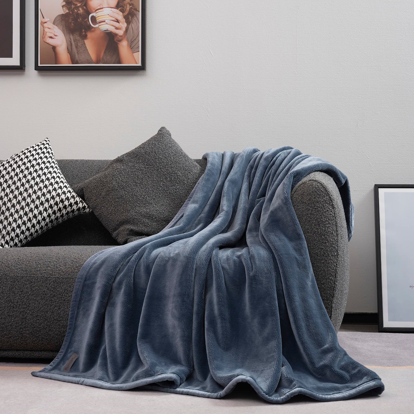 Mellowdy Extra Thick Hearty Plush Flannel Blanket (Burnt Orange, 60x80) - 500GSM Twin Size Warm Blanket for Winter, Fall | Soft, Fluffy, Cuddly, Perfect for Bed, Oversized Throw for Couch, Sofa
