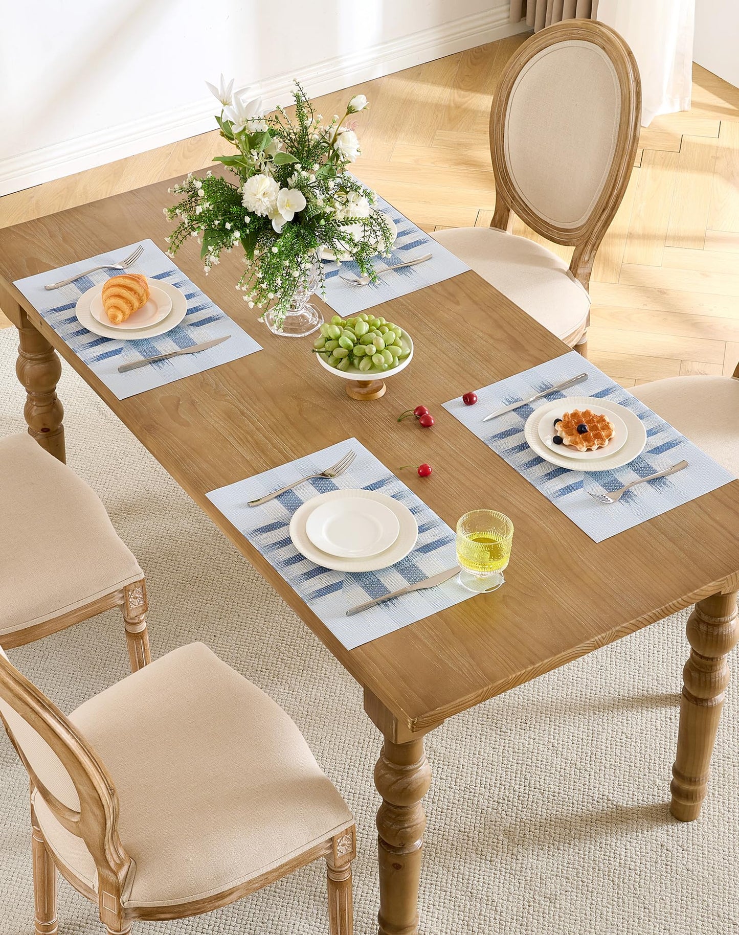 Leetaltree Geometric Print Blue Placemats Set of 4 - Heat Resistant Non-Slip Place mats for Dining Table, Washable Durable PVC Vinyl Woven Table Mats (Geometric Blue, 4)