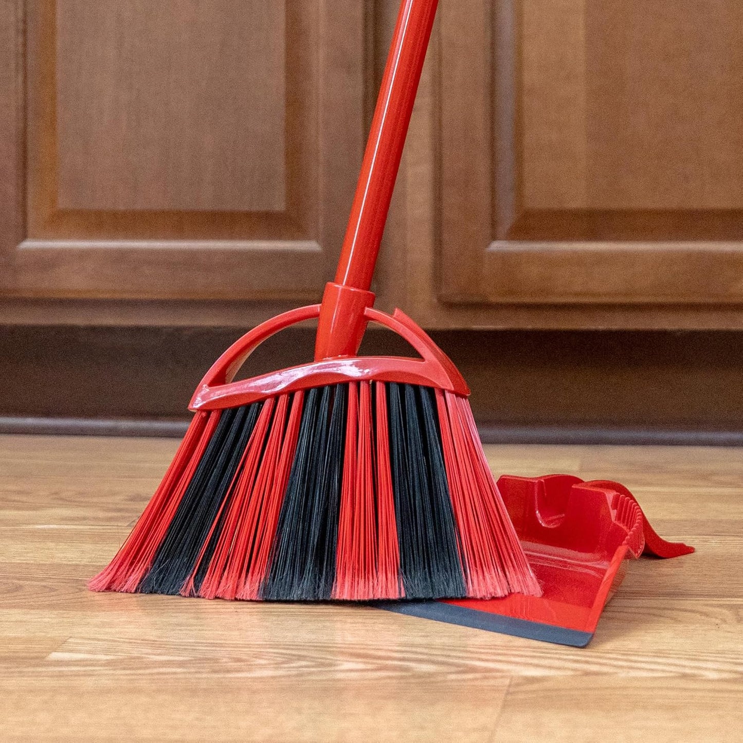 O-Cedar One Sweep Broom - Lightweight Step-On Dustpan for Effortless Cleaning | Ideal for Pet Owners