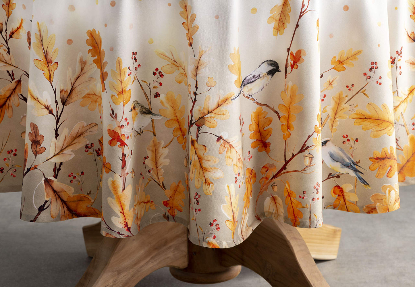 Maison d' Hermine Table Cloth Round Table 100% Cotton 69 Inches Fall Tablecloth Reusable Everyday Use for Thanksgiving Christmas Decorations Dining Farmhouse Party (Oak Leaves)