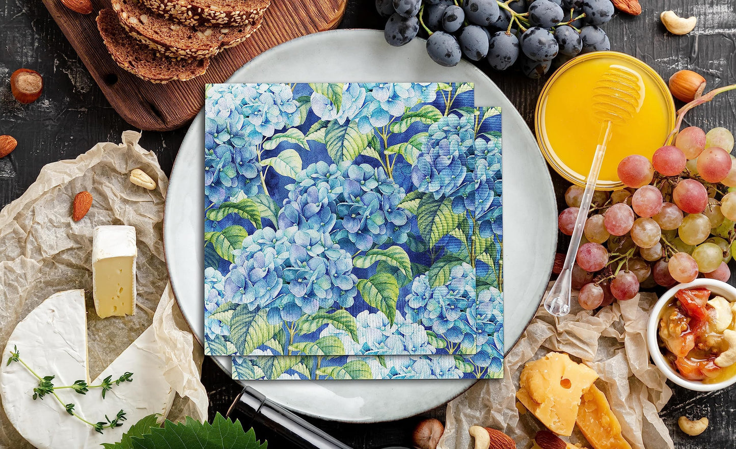 Decoupage Napkins 40 Pack | Blue Hydrangea Paper Napkins for Crafts | 3-Ply Decorative Napkins | Coastal Floral Napkins for Decoupage, Party, Beach, Wedding | Servilletas para Decoupage (Cocktail)