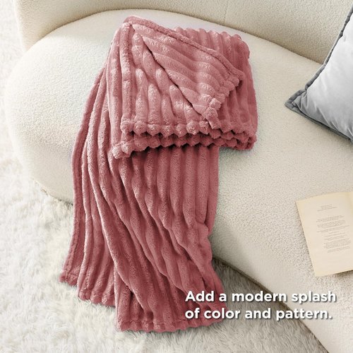 Bedsure GentleSoft Fleece Blanket - Cozy Dusty Pink Throw for Couch, Perfect Size 50x70 Inches