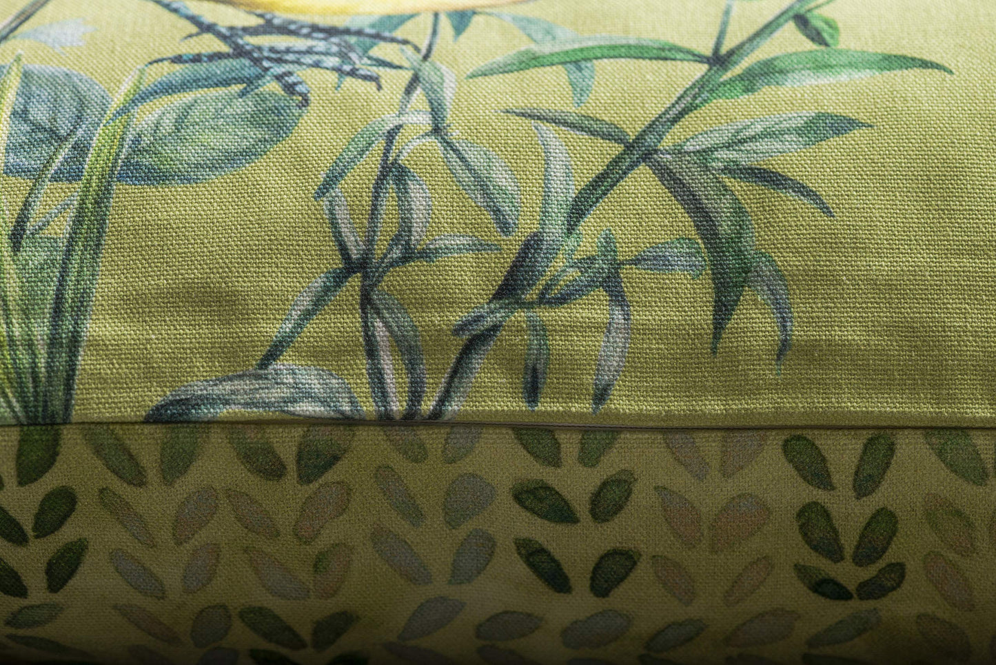 Maison d' Hermine Decorative Pillow Covers 18 x 18 inch Square 100% Cotton Throw Pillow Covers with Invisible Zipper for Living Room Couch Chair Sofas Gifts for Mothers Day - Hesperides - Oiseaux