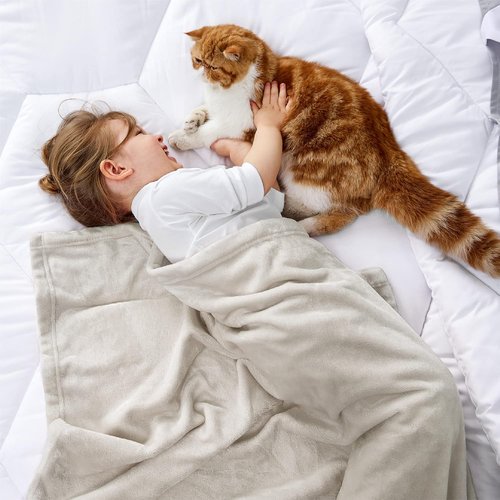 Bedsure GentleSoft Fleece Blanket - Cozy, Cute Throw for Kids | 43x55 Inches, Linen