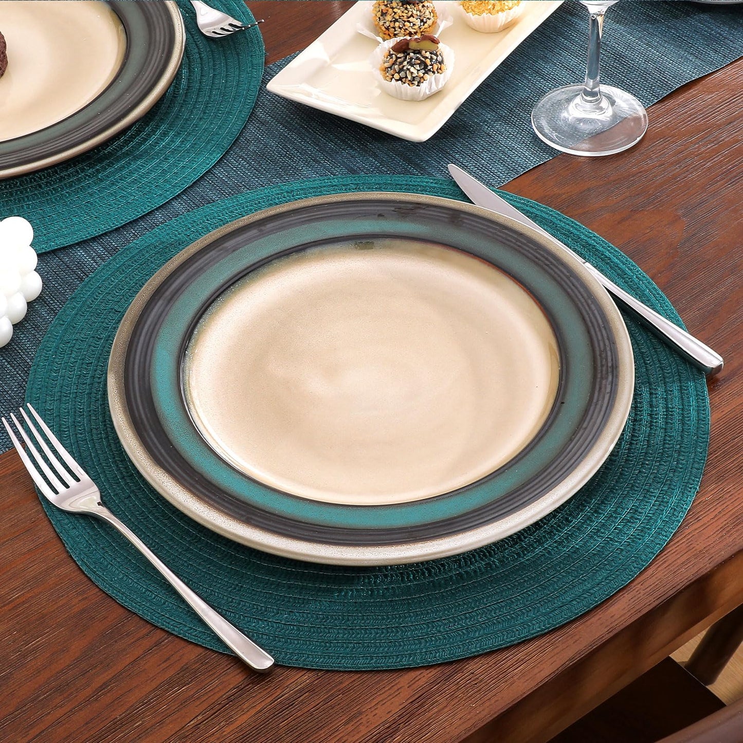 SHACOS Round Placemats Set of 8 Woven Braided Table Placemats 15 inch Circle Place Mats Washable Non Slip Table Mats for Home Wedding Party, Teal Green