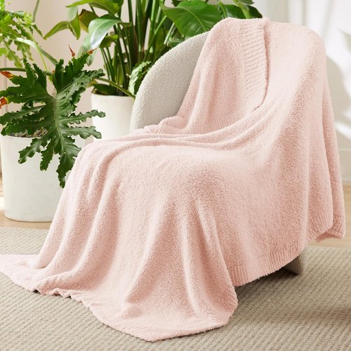 Bedsure Cozy Knit Throw Blanket - Super Soft Fluffy All-Season Plush Blanket, Pink, 50x60 Inches | Perfect Gift for Her or Him