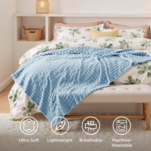 Bedsure GentleSoft Twin XL Blanket - Cozy Light Blue Fleece Throw, Perfect Gift for Women | 66x90 Inches
