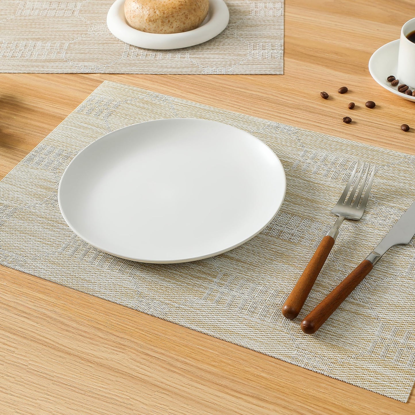 Leetaltree Wheat Placemats Set of 8 - Heat Resistant Non-Slip Place mats for Dining Table, Washable Durable PVC Vinyl Woven Table Mats（Wheat, 8）