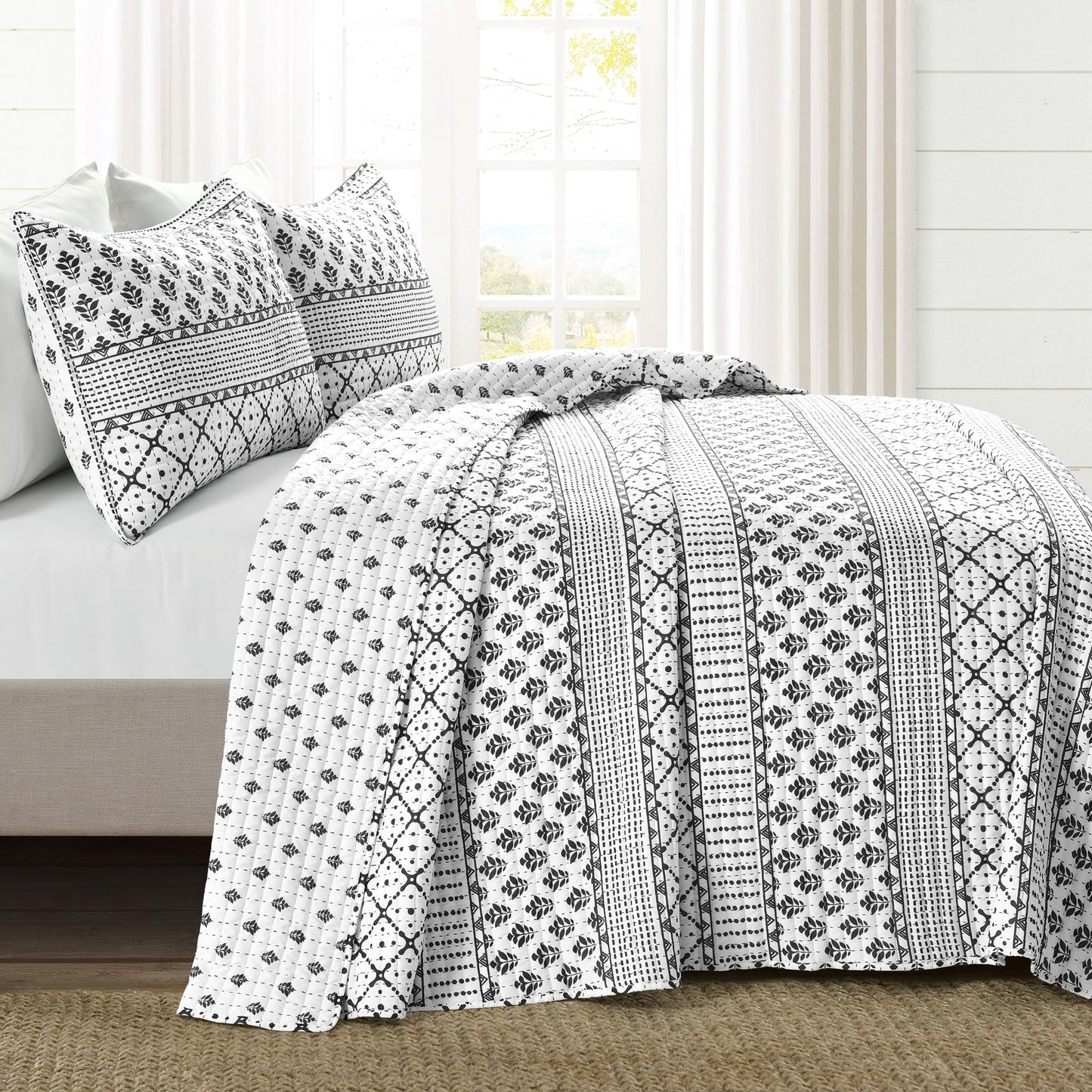 Lush Decor Monique Stripe Reversible Quilt Queen Size 3 Piece Set Full/Queen Navy & White - Striped Bedding Set Queen Quilt - Blue Quilts - Coastal Decor