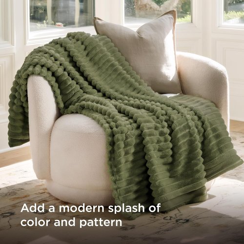 Bedsure GentleSoft Fleece Twin Blanket - Cozy Soft Throw for Couch, Moss Color, 60x80 Inches