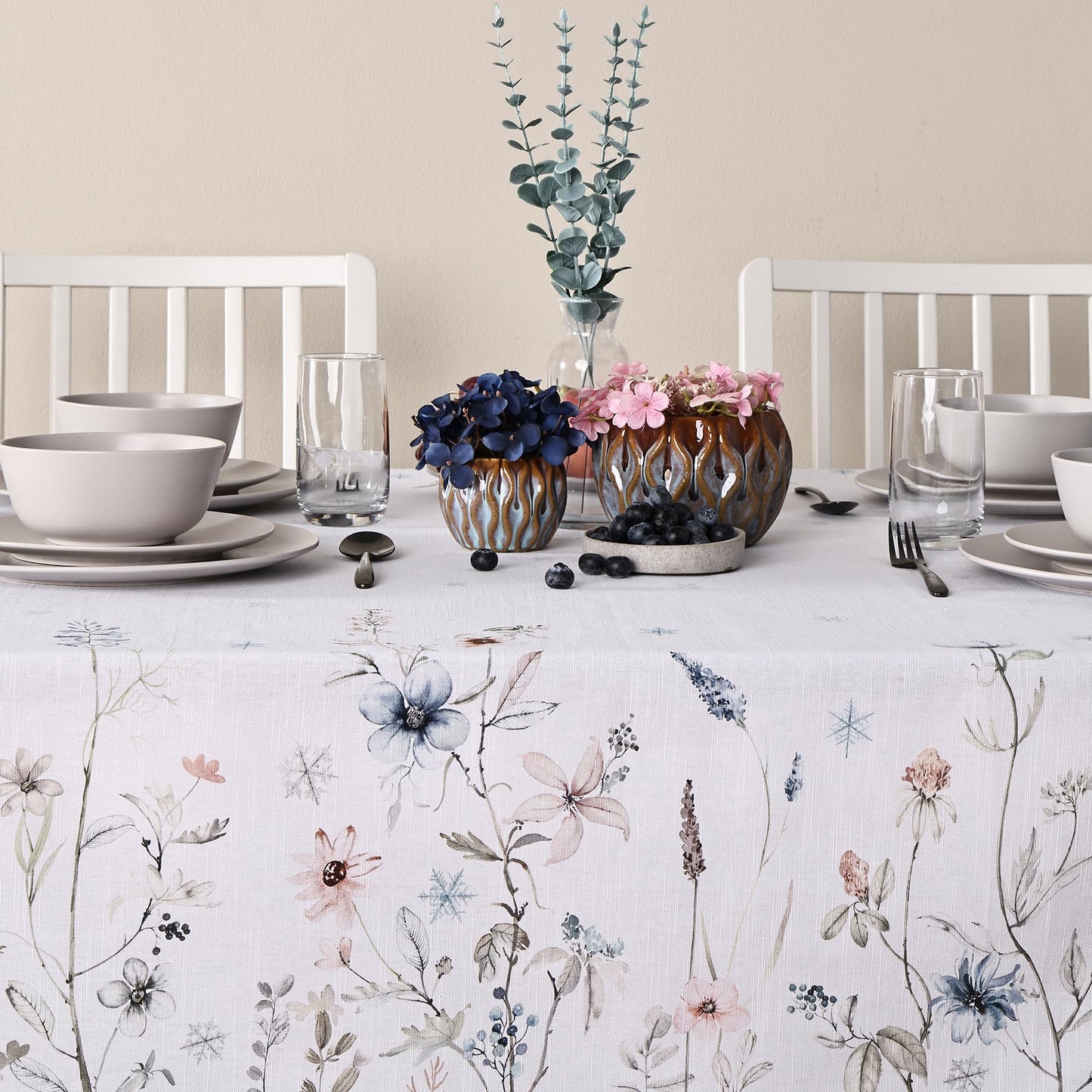 Maison d' Hermine Table Cloth Rectangle Table 100% Cotton 60 x 120 Inches Fall Tablecloth Reusable Everyday Use for Thanksgiving Christmas Decorations Dining Farmhouse Party (Ice Florals)