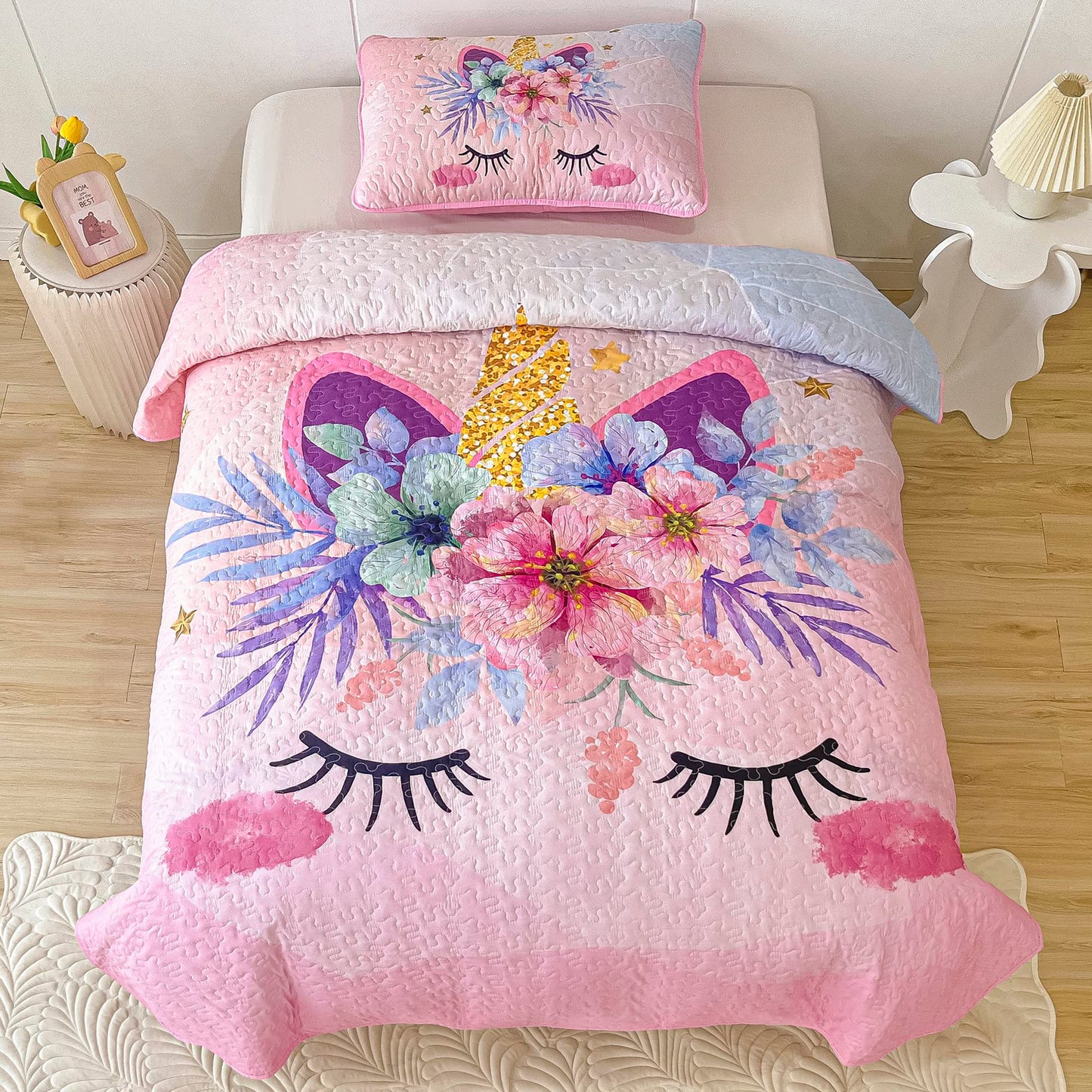 Twin Size Quilt Set for Girls 2-Piece Pink Unicorn Kids Comforter Bedding Set Stars Flowers Reversible Quilted Bedspread Coverlet Lightweight Bed Sheet Set Cover Throw Blanket with Pillow Sham