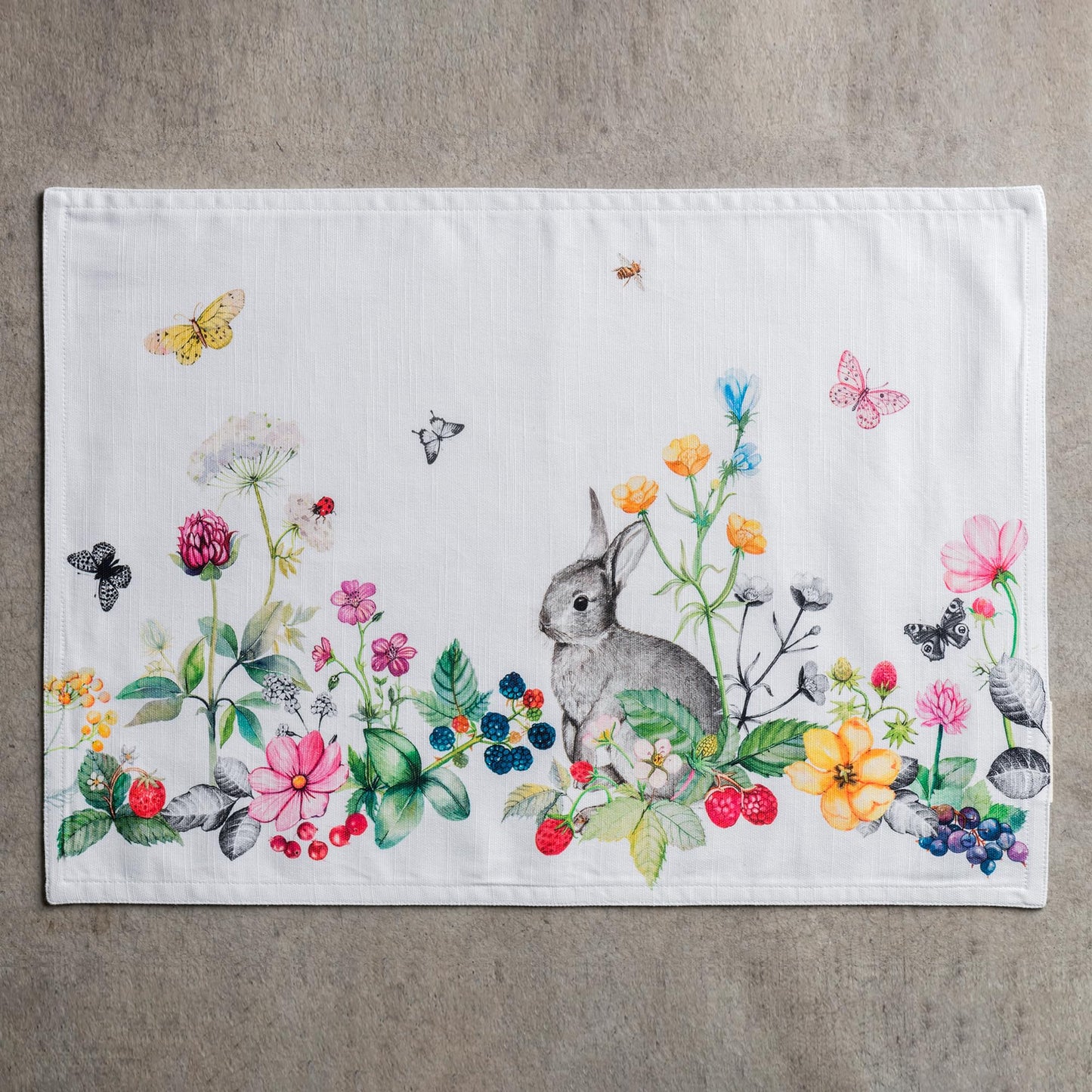 Maison d' Hermine Placemats Set of 4 100% Cotton Washable Cloth Place Mats Reusable Table Mats for Kitchen Dining Party Wedding Gifts for Mothers Day Spring/Summer (Printemps, 13" x 19")
