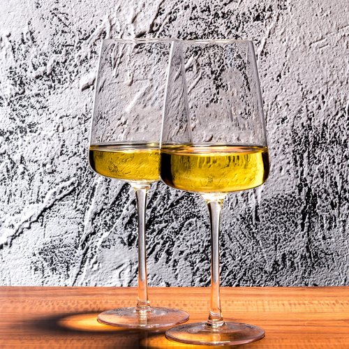 BACLIFE Hand Blown Red Wine Glasses Set of 4 – Premium Crystal Wine Glasses With Long Stem,19 oz – Unique Gift for Mother's Day, Wedding, Birthday – Ideal for Restaurants,Home Bar