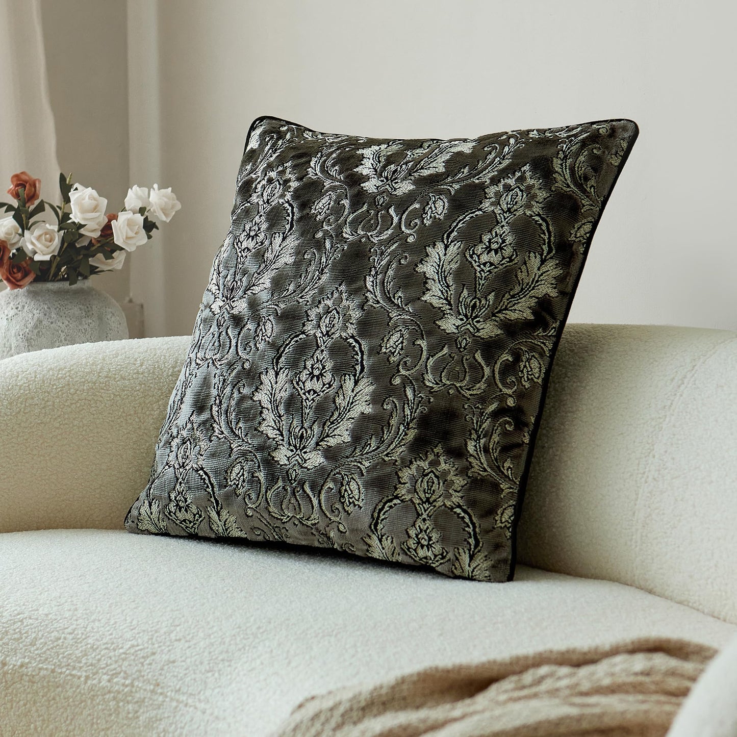 Damask Throw Pillow Covers Cases Soft Cut Velvet Design Pillow Cover Elegant Luxurious Gray Decorative Cushion Covers for Living Room Couch Bed Sofa Chair Home Decor Decorations 24x24inch 1piece