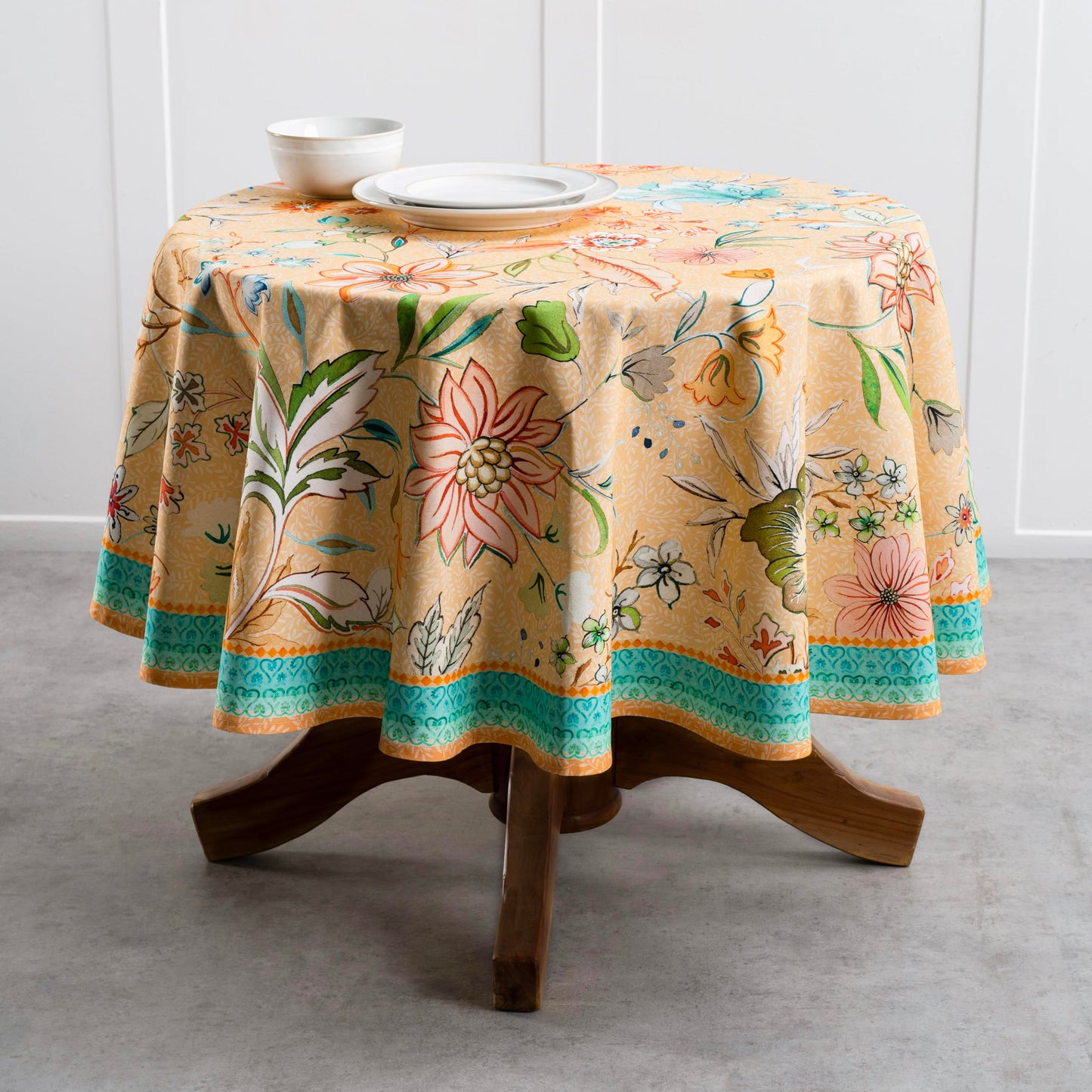 Maison d' Hermine Table Cloth Round Table 100% Cotton 63 Round Inches Tablecloth Reusable Decorative for Dining Kitchen Room Farmhouse Home Gifts for Mothers Day Spring Summer - Luxury Loft - Peach