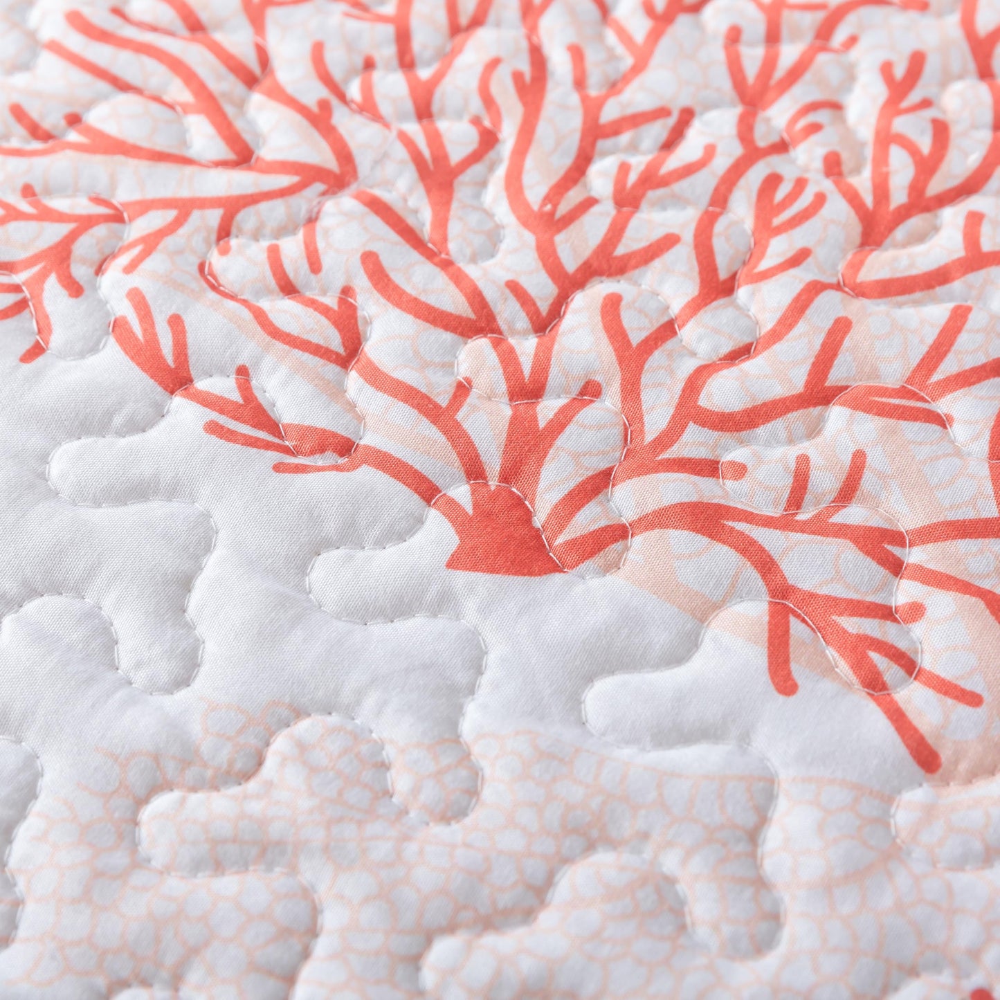 Soul & Lane Coastal Quilt Set - Twin and 1 Sham, Quilted Coastal Bedspread with Beach Theme, Ocean Bedding Set, Summer Nautical Quilt, Beachy Comforter with Tropical Motif, Sea of Coral