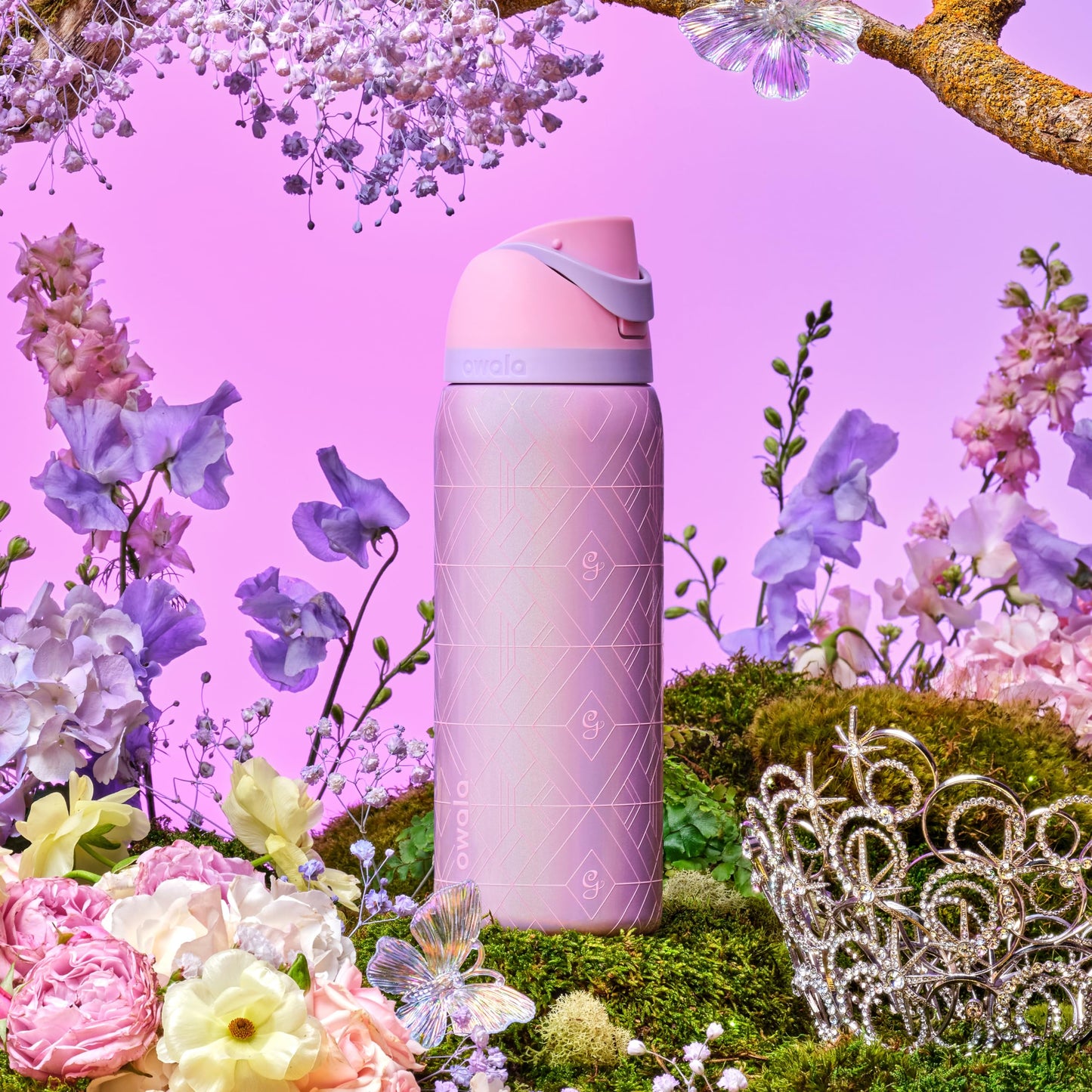 Owala Wicked FreeSip Insulated Stainless Steel Water Bottle with Straw for Sports and Travel, BPA-Free Sports Water Bottle, 32 oz, Glinda (Pink)