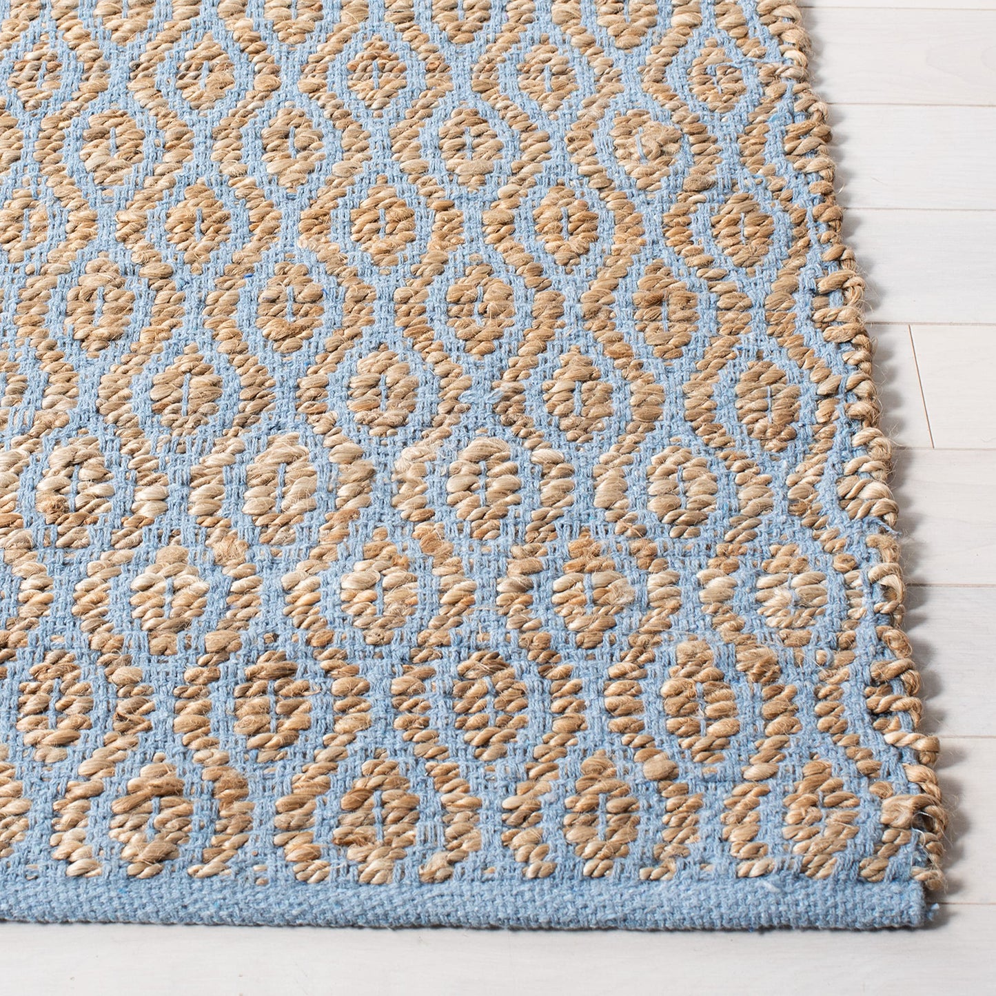 SAFAVIEH Cape Cod Collection Runner Rug - 2'3" x 8', Silver & Natural, Handmade Flat Weave Jute, Ideal for High Traffic Areas in Living Room, Bedroom (CAP821J)