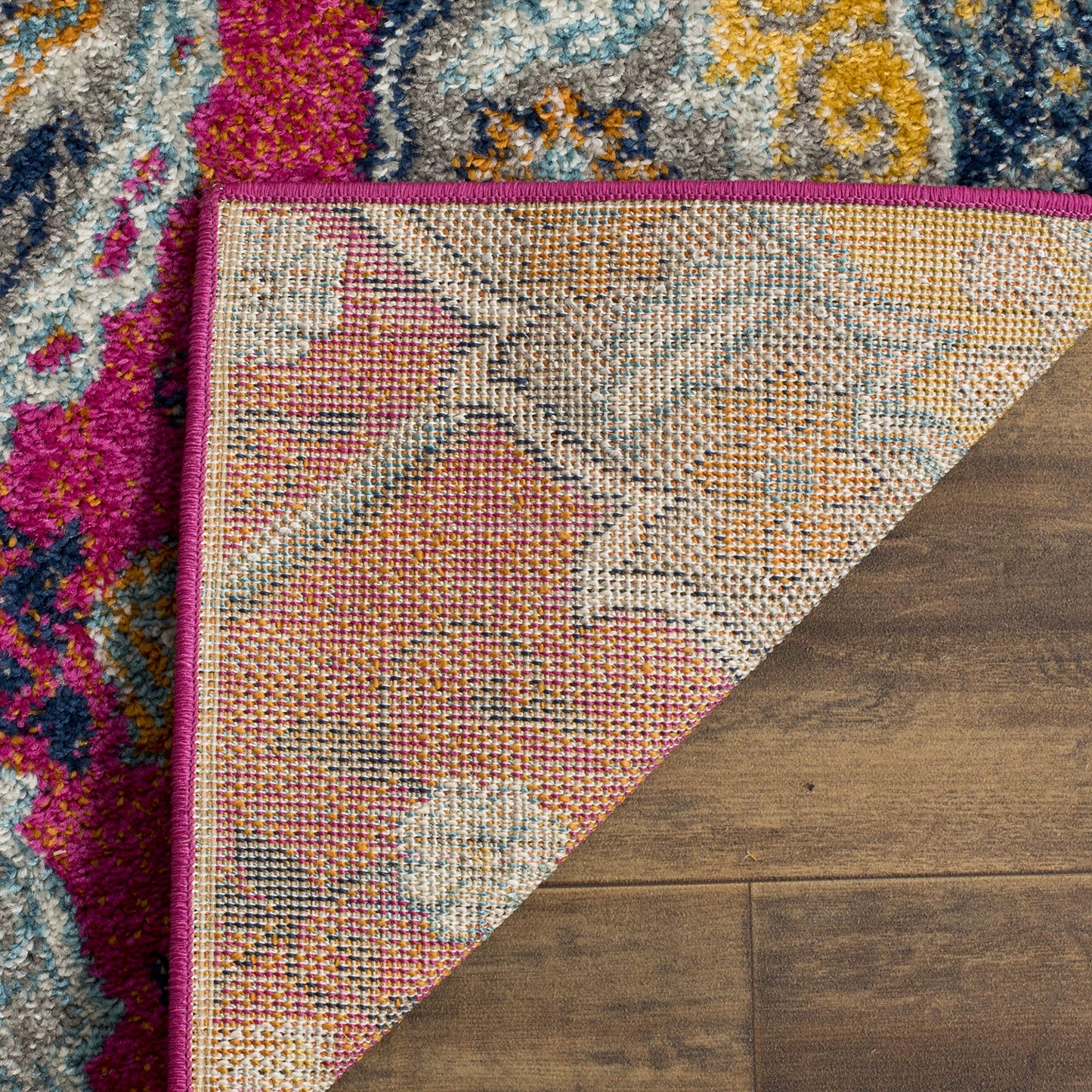 SAFAVIEH Madison Collection Accent Rug - 4' x 6', Fuchsia & Gold, Boho Chic Glam Paisley Design, Non-Shedding & Easy Care, Ideal for High Traffic Areas in Entryway, Living Room, Bedroom (MAD600A)