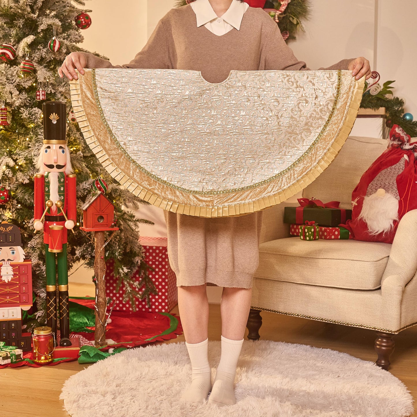 Valery Madelyn Christmas Tree Skirt for Tree Decorations, 48 Inch Fabric White Gold Small Xmas Velvet Tree Skirt with Embroidery Baroque Pattern & Pleated Border for Tree Merry Christmas Party Decor