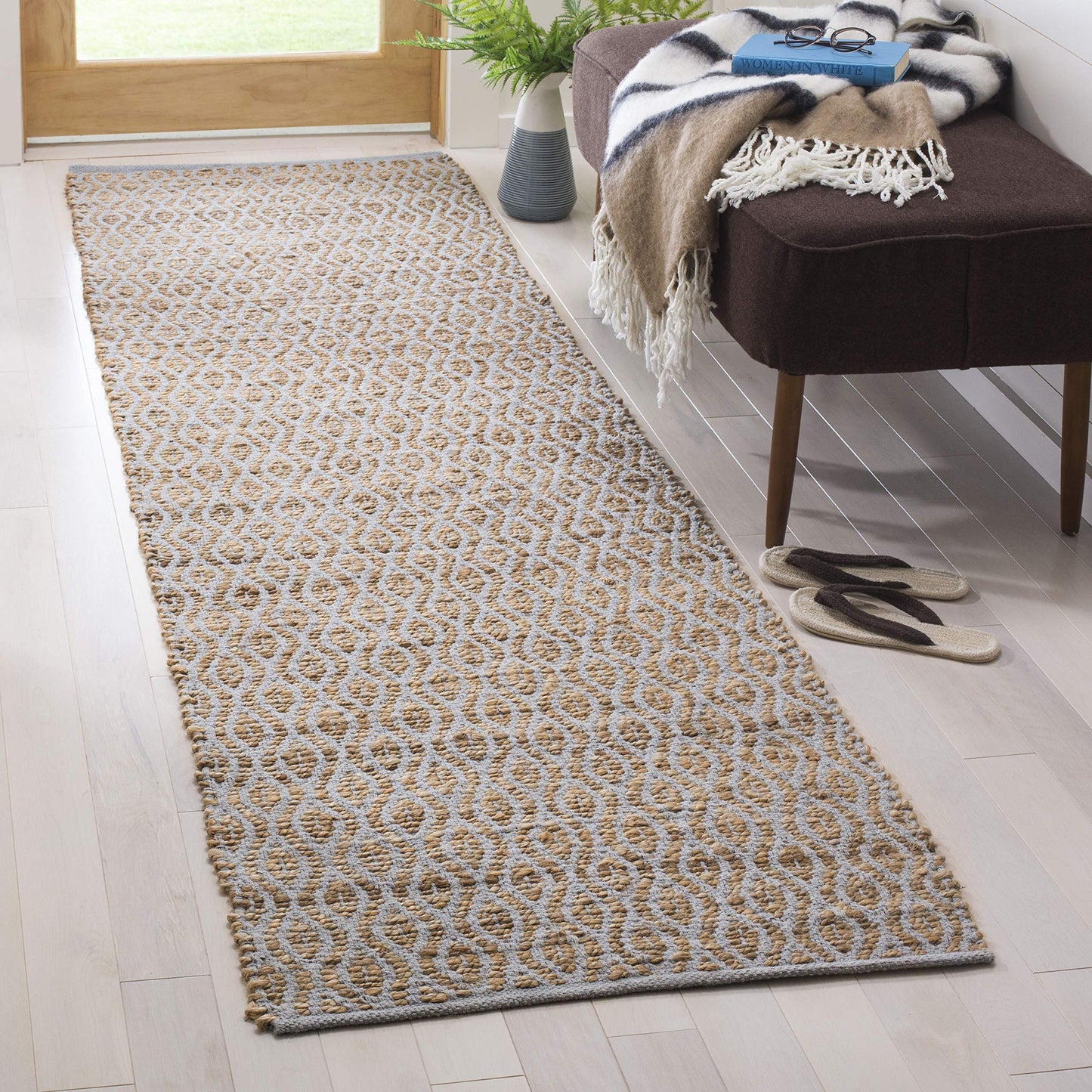 SAFAVIEH Cape Cod Collection Runner Rug - 2'3" x 8', Silver & Natural, Handmade Flat Weave Jute, Ideal for High Traffic Areas in Living Room, Bedroom (CAP821J)